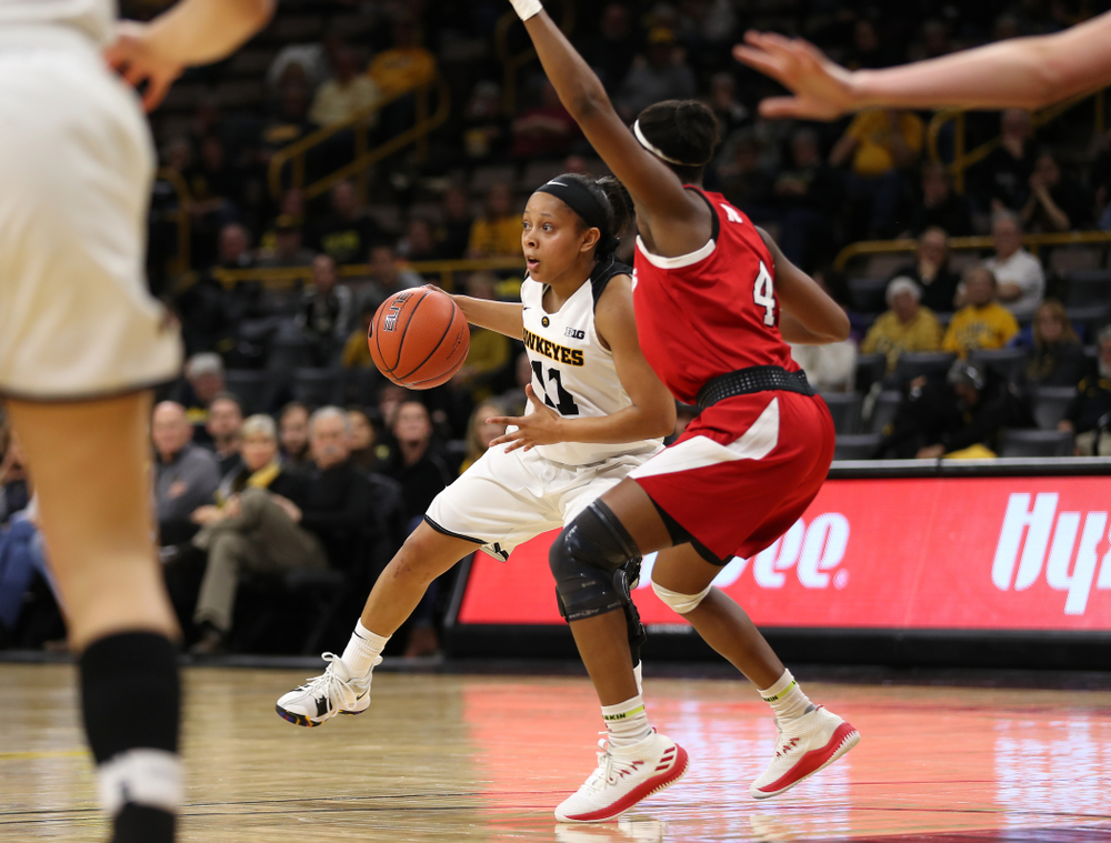 Iowa Hawkeyes guard Tania Davis (11) against the Nebraska Cornhuskers Thursday, January 3, 2019 at Carver-Hawkeye Arena. (Brian Ray/hawkeyesports.com)