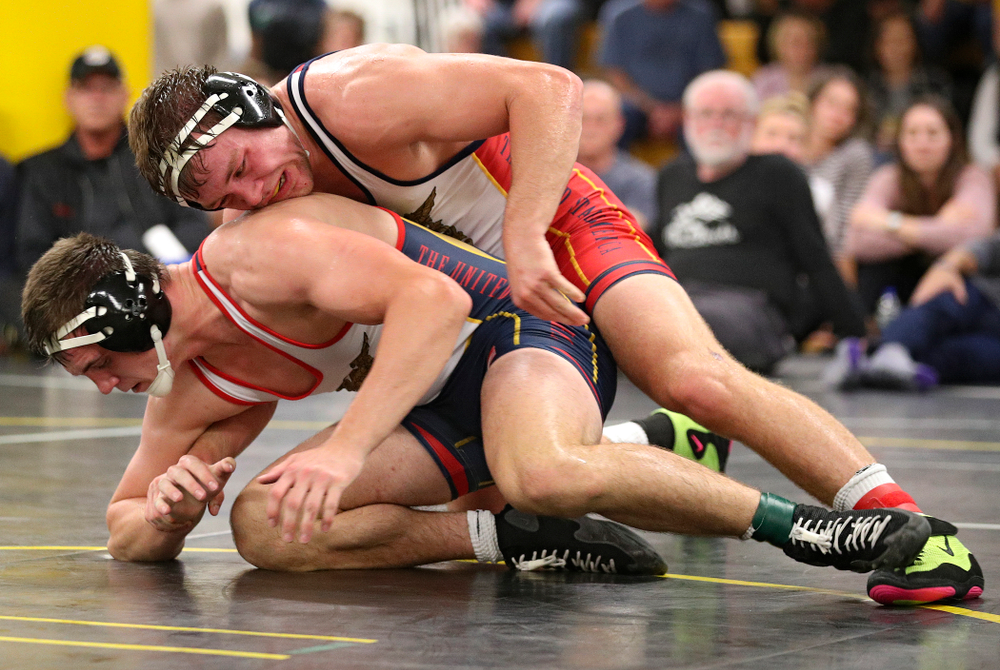 Iowa’s Jacob Warner (right) works on top of Zach Glazier during their preseason match at the Dan Gable Wrestling Complex at Carver-Hawkeye Arena in Iowa City on Thursday, Nov 7, 2019. (Stephen Mally/hawkeyesports.com)