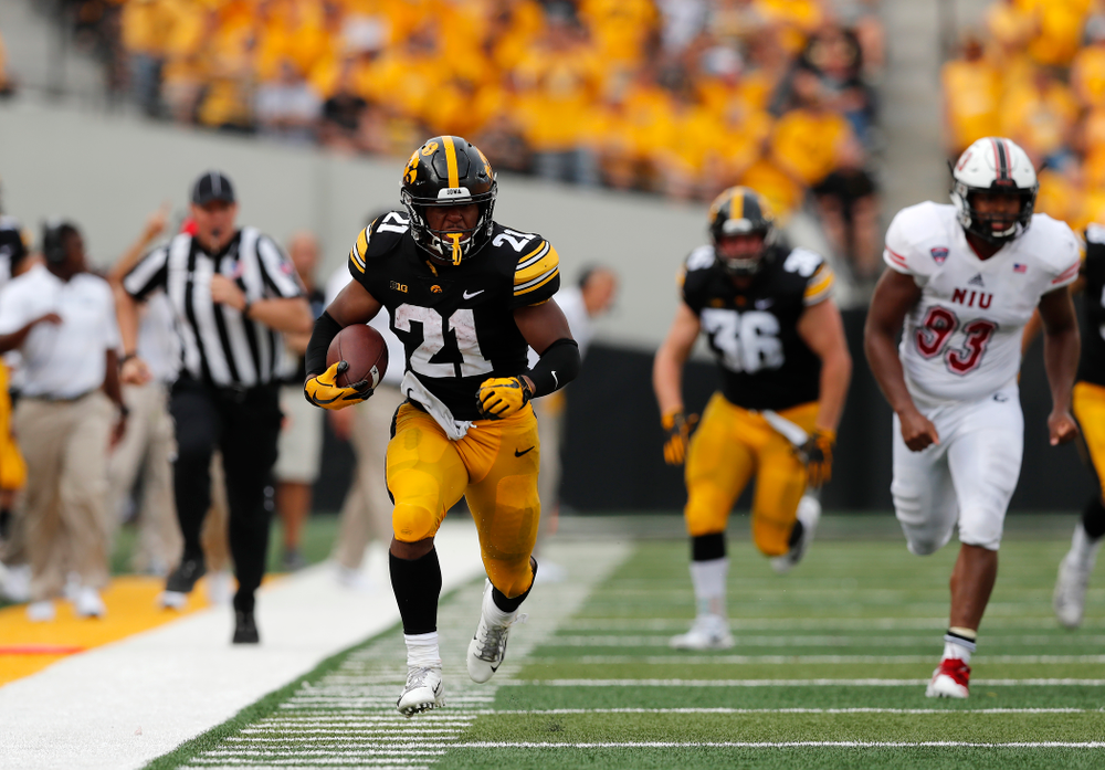 Iowa Hawkeyes running back Ivory Kelly-Martin (21) against the Northern Illinois Huskies Saturday, September 1, 2018 at Kinnick Stadium. (Brian Ray/hawkeyesports.com)