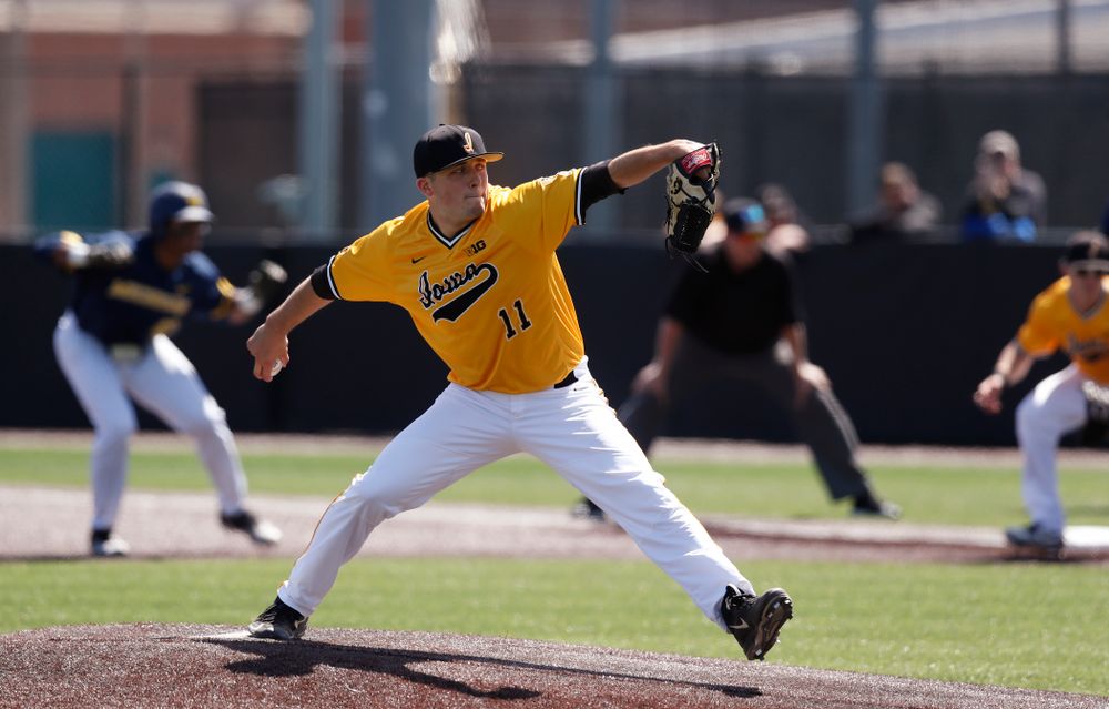 Iowa Hawkeyes pitcher Cole McDonald (11) against the Michigan Wolverines Sunday, April 29, 2018 at Duane Banks Field. (Brian Ray/hawkeyesports.com)