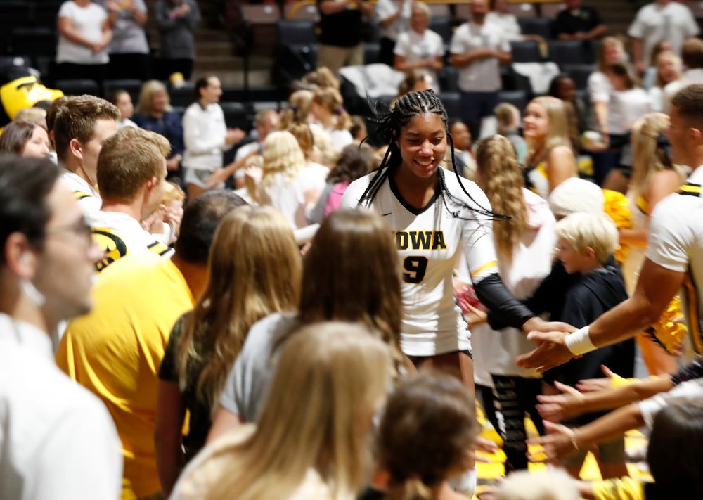 Iowa Hawkeyes middle blocker Amiya Jones (9) against the Michigan State Spartans Friday, September 21, 2018 at Carver-Hawkeye Arena. (Brian Ray/hawkeyesports.com)