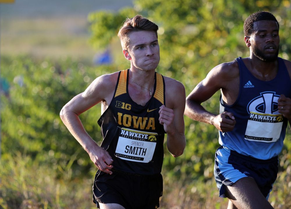IowaÕs Spencer Smith runs in the 2019 Hawkeye Invitational Friday, September 6, 2019 at the Ashton Cross Country Course. (Brian Ray/hawkeyesports.com)