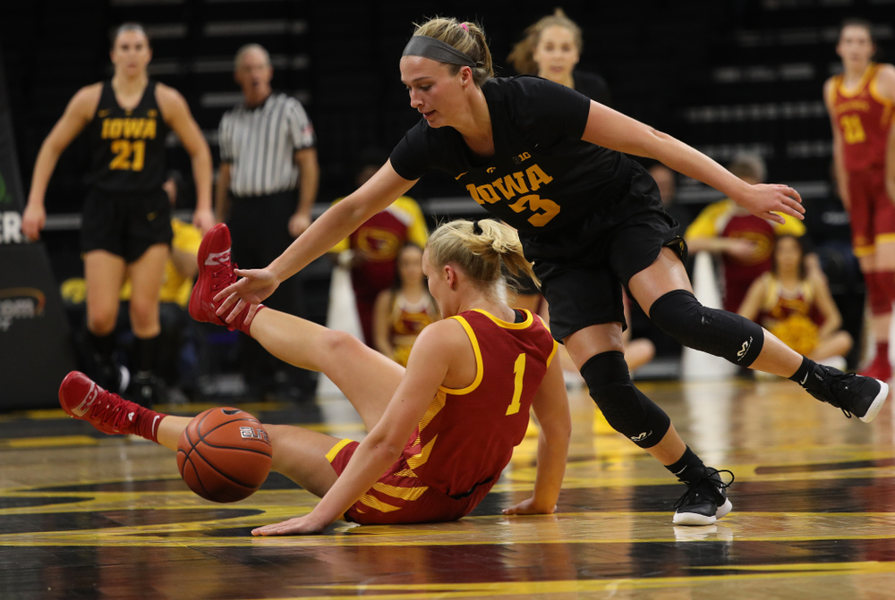 Iowa Hawkeyes guard Makenzie Meyer (3) against the Iowa State Cyclones in the Iowa Corn Cy-Hawk Series Wednesday, December 5, 2018 at Carver-Hawkeye Arena. (Brian Ray/hawkeyesports.com)