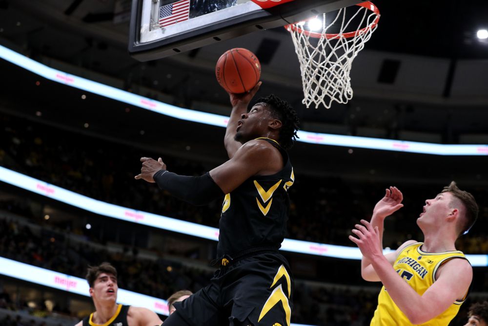 Iowa Hawkeyes forward Tyler Cook (25) against the Michigan Wolverines in the 2019 Big Ten Men's Basketball Tournament Friday, March 15, 2019 at the United Center in Chicago. (Brian Ray/hawkeyesports.com)