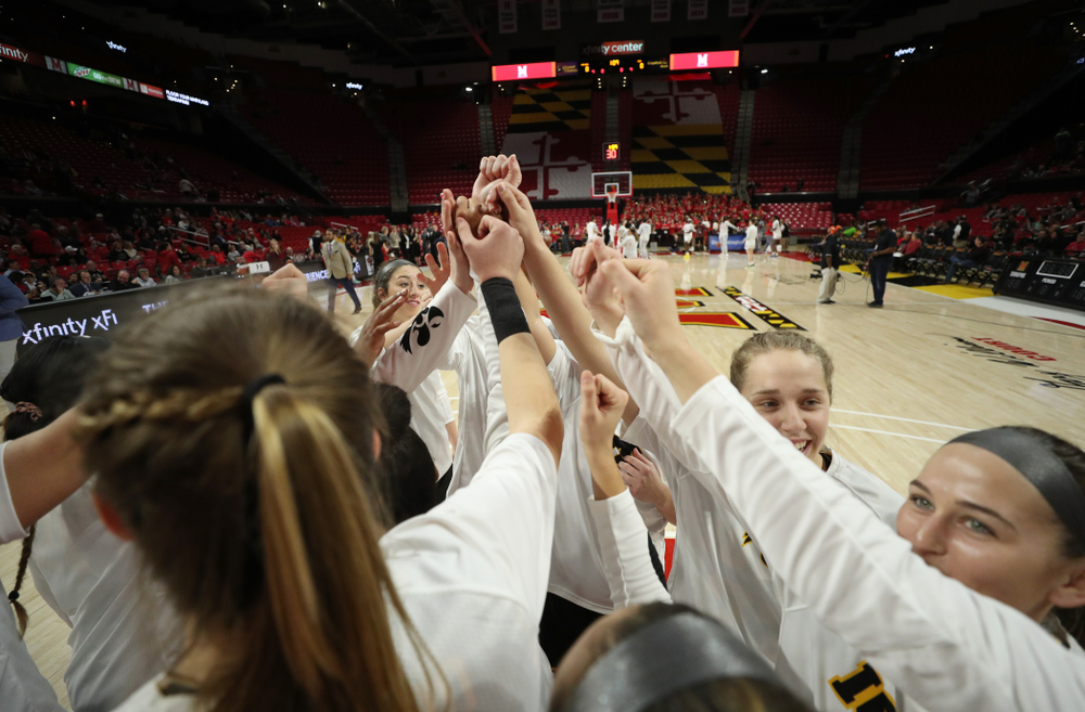 The Hawkeyes gather before their game against the Maryland Terrapins Thursday, February 13, 2020 at the Xfinity Center in College Park, MD. (Brian Ray/hawkeyesports.com)