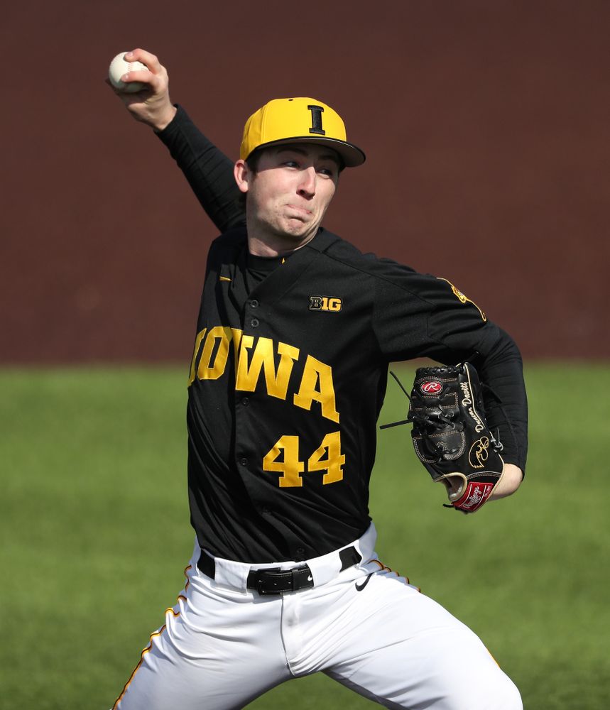 Iowa Hawkeyes Duncan Davitt (44) against California State Northridge Sunday, March 17, 2019 at Duane Banks Field. (Brian Ray/hawkeyesports.com)