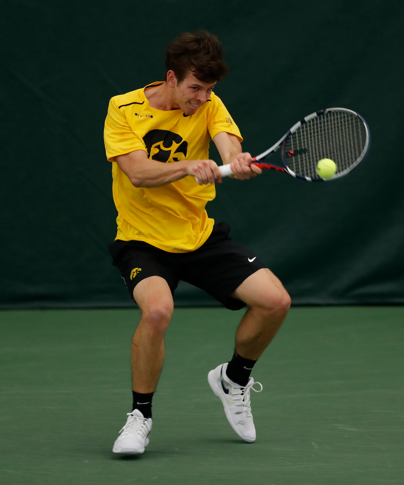 Piotr Smietana against the Illinois Fighting Illini Saturday, March 31, 2018 at Hawkeye Tennis and Recreation Center. (Brian Ray/hawkeyesports.com)