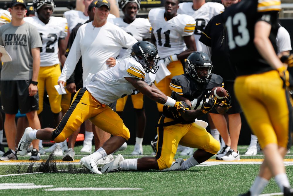 Iowa Hawkeyes running back Mekhi Sargent (10) during Kids Day Saturday, August 11, 2018 at Kinnick Stadium. (Brian Ray/hawkeyesports.com)