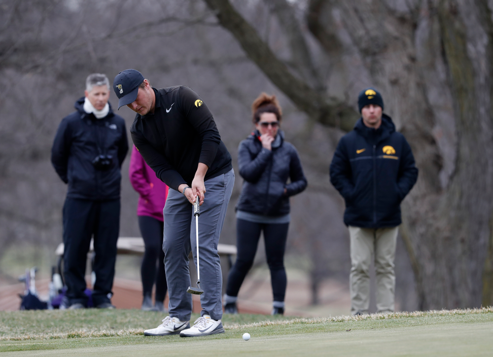 Alex Schaake during the 2018 Hawkeye Invitational Friday, April 13, 2018 at Finkbine Golf Course. (Brian Ray/hawkeyesports.com)