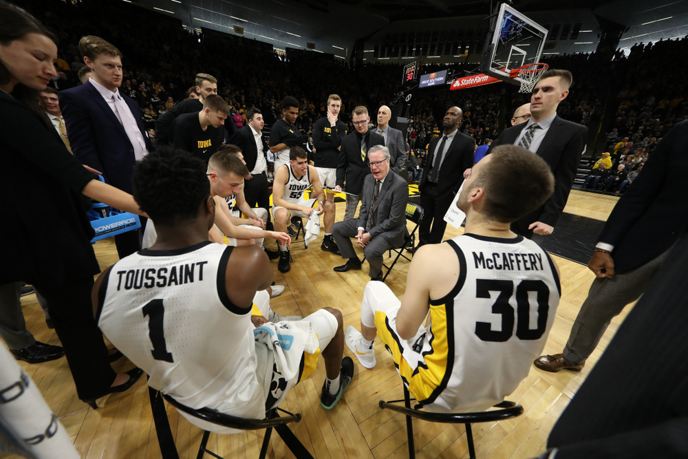 Iowa Hawkeyes head coach Fran McCaffery talks to his team before their game against Penn State Saturday, February 29, 2020 at Carver-Hawkeye Arena. (Brian Ray/hawkeyesports.com)