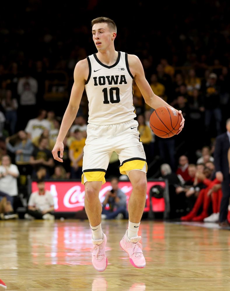 Iowa Hawkeyes guard Joe Wieskamp (10) against the Ohio State Buckeyes Thursday, February 20, 2020 at Carver-Hawkeye Arena. (Brian Ray/hawkeyesports.com)