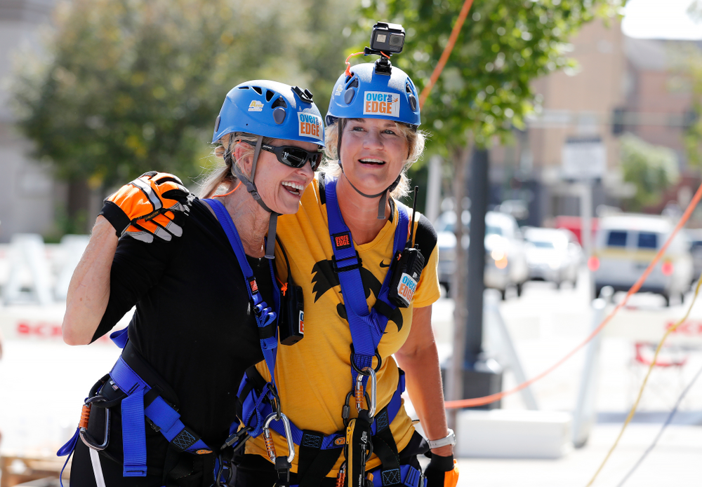 Iowa Women's Basketball head coach Lisa Bluder goes Over The Edge to benefit Ronald McDonald House Charities of Eastern Iowa and Western Illinois Friday, September 14, 2018 in downtown Iowa City.(Brian Ray/hawkeyesports.com)