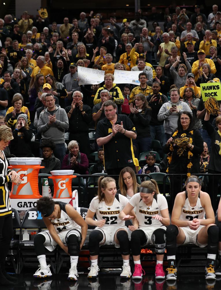 Fans cheer on the Iowa Hawkeyes against the Indiana Hoosiers in the quarterfinals of the Big Ten Tournament Friday, March 8, 2019 at Bankers Life Fieldhouse in Indianapolis, Ind. (Brian Ray/hawkeyesports.com)