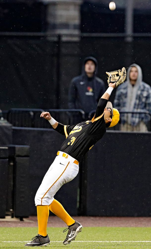 Iowa Hawkeyes third baseman Matthew Sosa (31) pulls in a pop up for an out during the ninth inning of their game against Illinois State at Duane Banks Field in Iowa City on Wednesday, Apr. 3, 2019. (Stephen Mally/hawkeyesports.com)