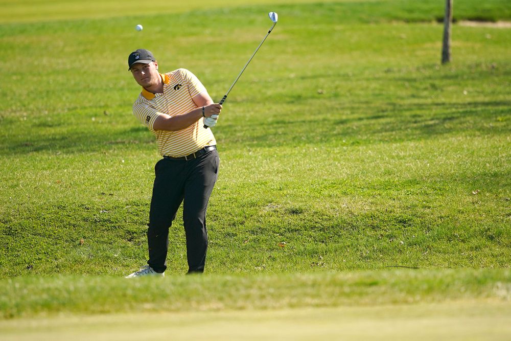 Iowa's Alex Schaake chips onto the green during the third round of the Hawkeye Invitational at Finkbine Golf Course in Iowa City on Sunday, Apr. 21, 2019. (Stephen Mally/hawkeyesports.com)