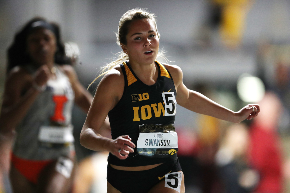 Iowa's Addie Swanson runs the 200-meters during the 2019 Larry Wieczorek Invitational Friday, January 18, 2019 at the Hawkeye Tennis and Recreation Center. (Brian Ray/hawkeyesports.com)