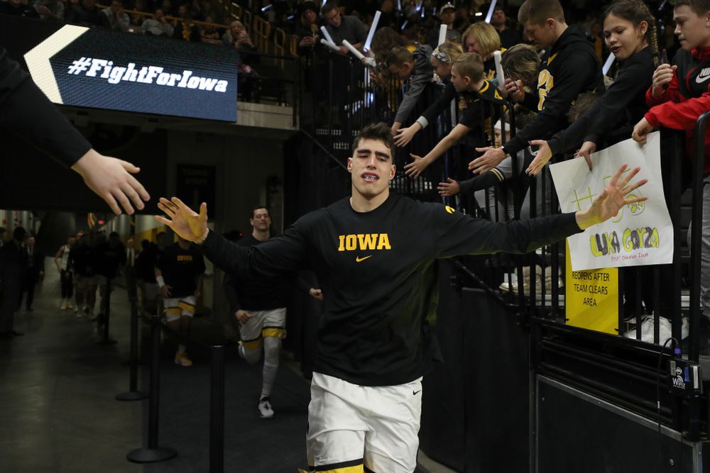 Iowa Hawkeyes forward Luka Garza (55) against the Michigan Wolverines Friday, January 17, 2020 at Carver-Hawkeye Arena. (Brian Ray/hawkeyesports.com)