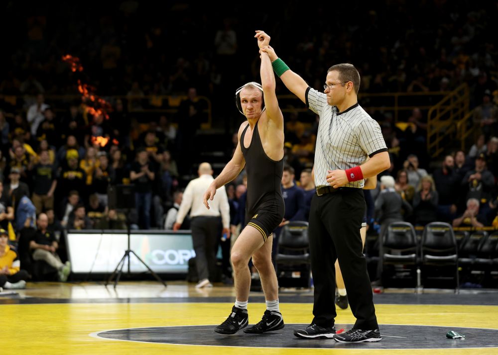 Iowa’s Kaleb Young wrestles Penn State’s Bo Pipher at 157 pounds Friday, January 31, 2020 at Carver-Hawkeye Arena. Young defeated Pipher 6-1. (Brian Ray/hawkeyesports.com)