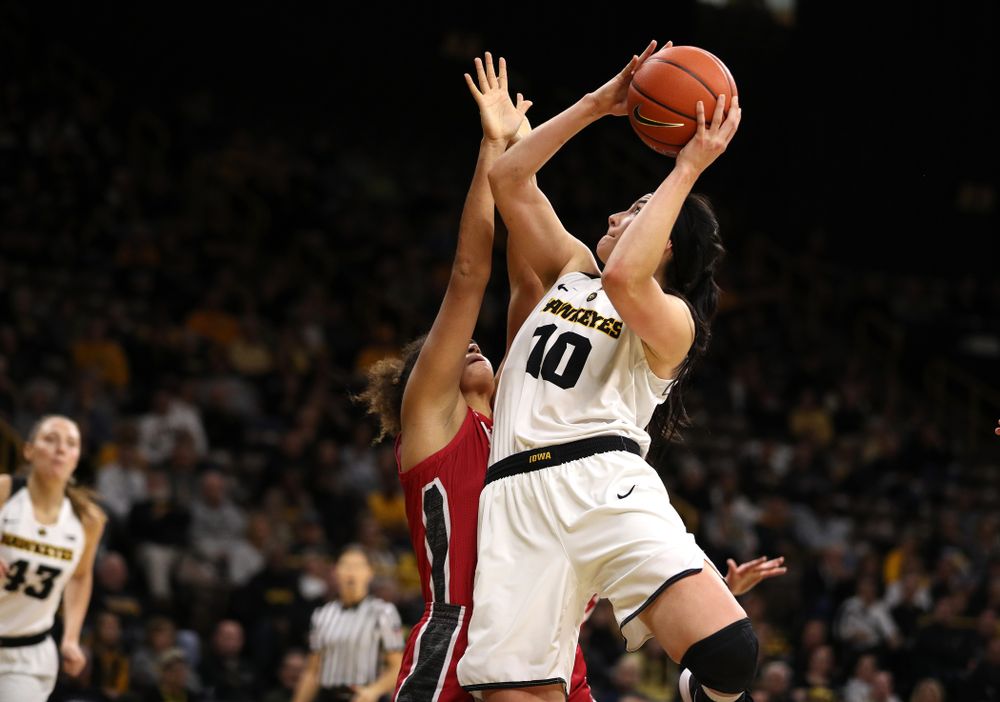 Iowa Hawkeyes forward Megan Gustafson (10) against the IUPUI Jaguars Saturday, December 8, 2018 at Carver-Hawkeye Arena. (Brian Ray/hawkeyesports.com)