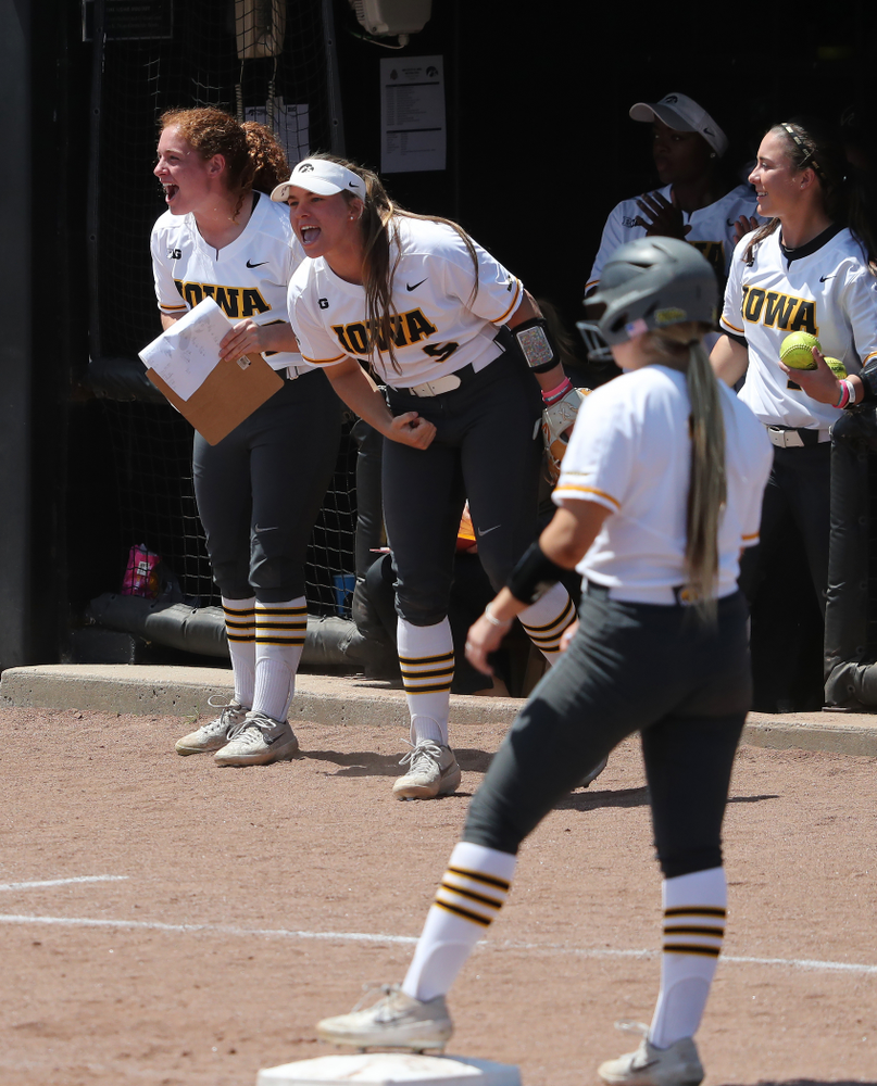Iowa Hawkeyes Sydney Owens (5) against the Ohio State Buckeyes on senior day Sunday, May 5, 2019 at Pearl Field. (Brian Ray/hawkeyesports.com)