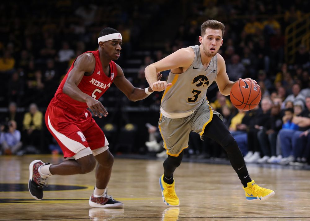 Iowa Hawkeyes guard Jordan Bohannon (3) against the Nebraska Cornhuskers Sunday, January 6, 2019 at Carver-Hawkeye Arena. (Brian Ray/hawkeyesports.com)