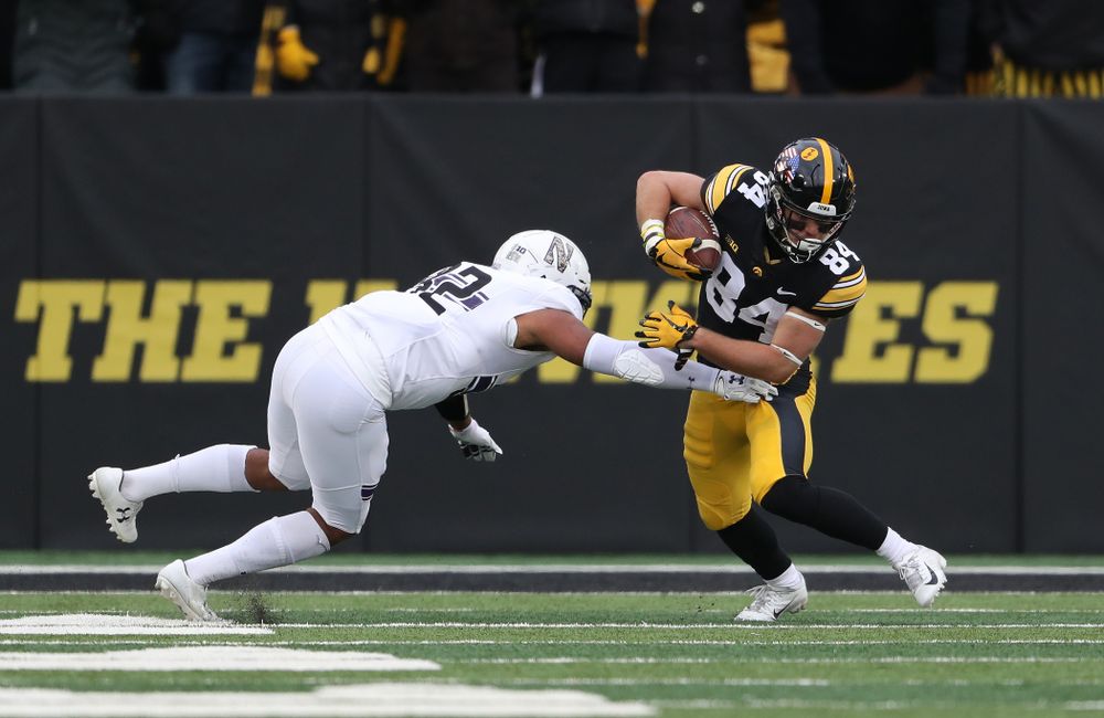 Iowa Hawkeyes wide receiver Nick Easley (84) against the Northwestern Wildcats Saturday, November 10, 2018 at Kinnick Stadium. (Brian Ray/hawkeyesports.com)