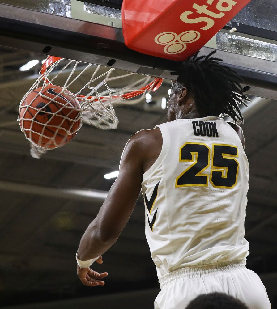 Iowa Hawkeyes forward Tyler Cook (25) dunks the ball during a game against Alabama State at Carver-Hawkeye Arena on November 21, 2018. (Tork Mason/hawkeyesports.com)