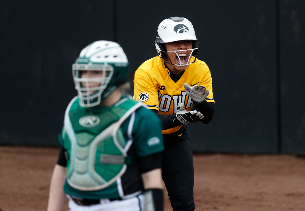 Iowa Hawkeyes infielder Lea Thompson (7) against UW Green Bay Tuesday, March 27, 2018 at Bob Pearl Field. (Brian Ray/hawkeyesports.com)