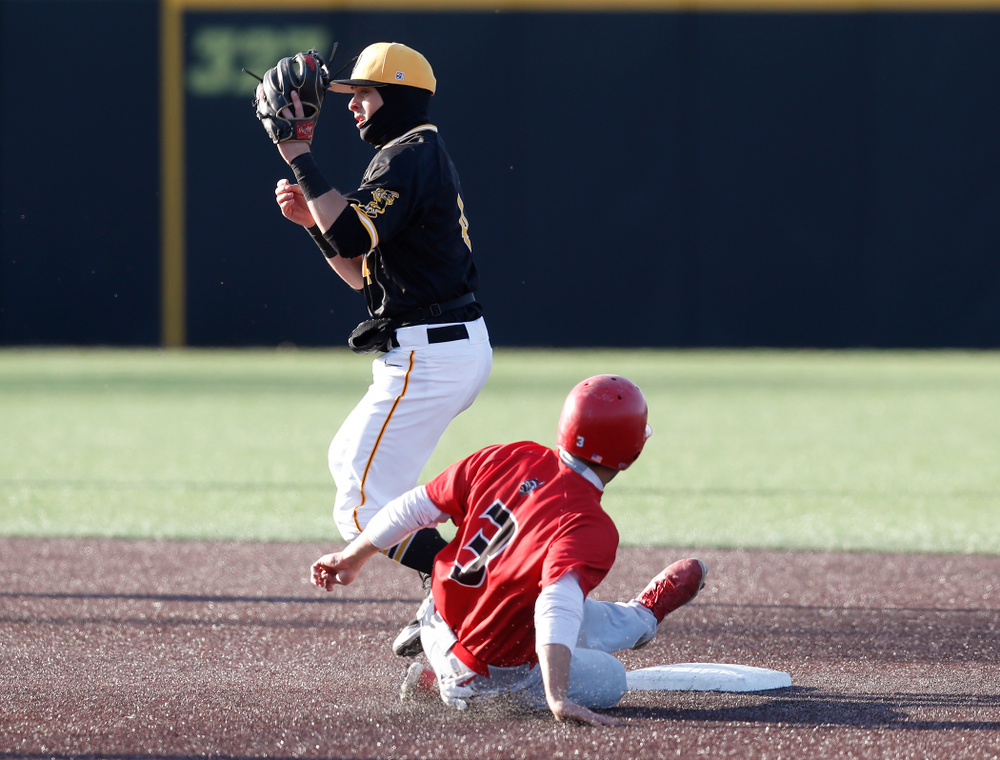 Iowa Hawkeyes infielder Mitchell Boe (4) against Grand View Wednesday, April 4, 2018 at Duane Banks Field. (Brian Ray/hawkeyesports.com)