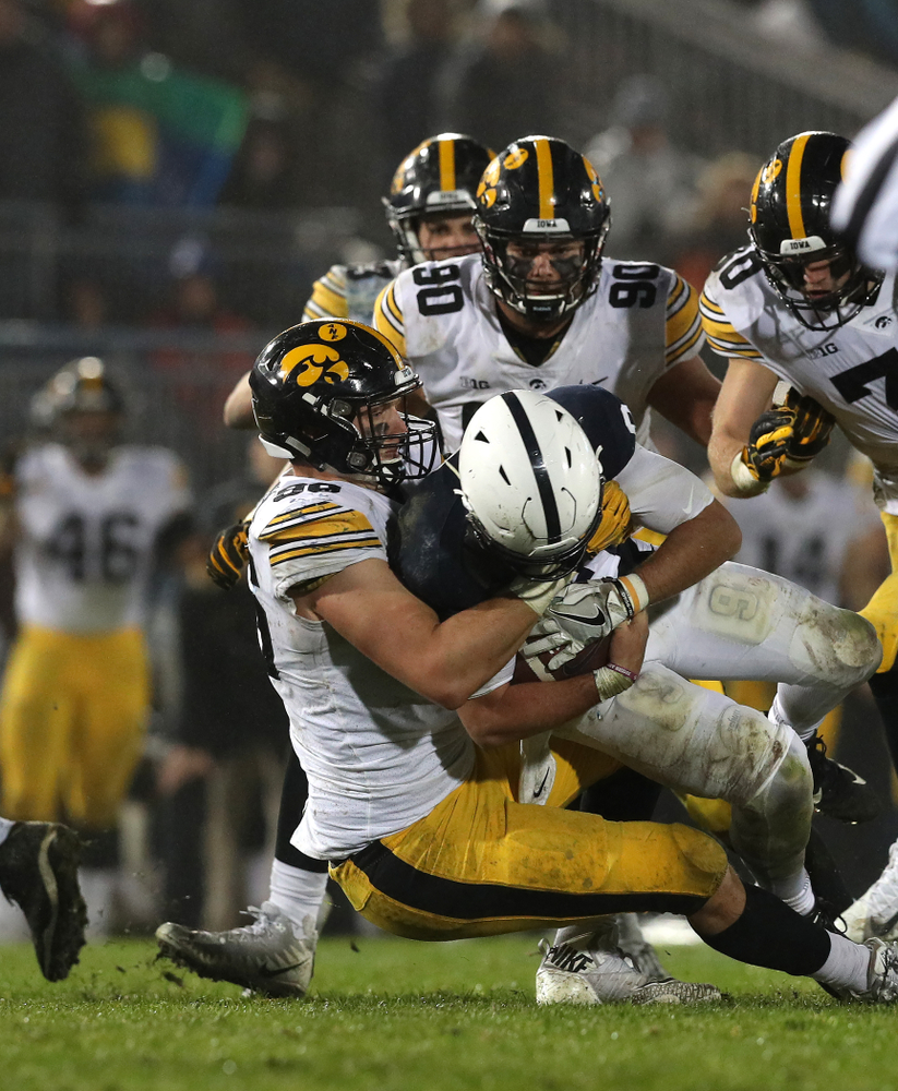 Iowa Hawkeyes defensive end Matt Nelson (96) against the Penn State Nittany Lions Saturday, October 27, 2018 at Beaver Stadium in University Park, Pa. (Brian Ray/hawkeyesports.com)