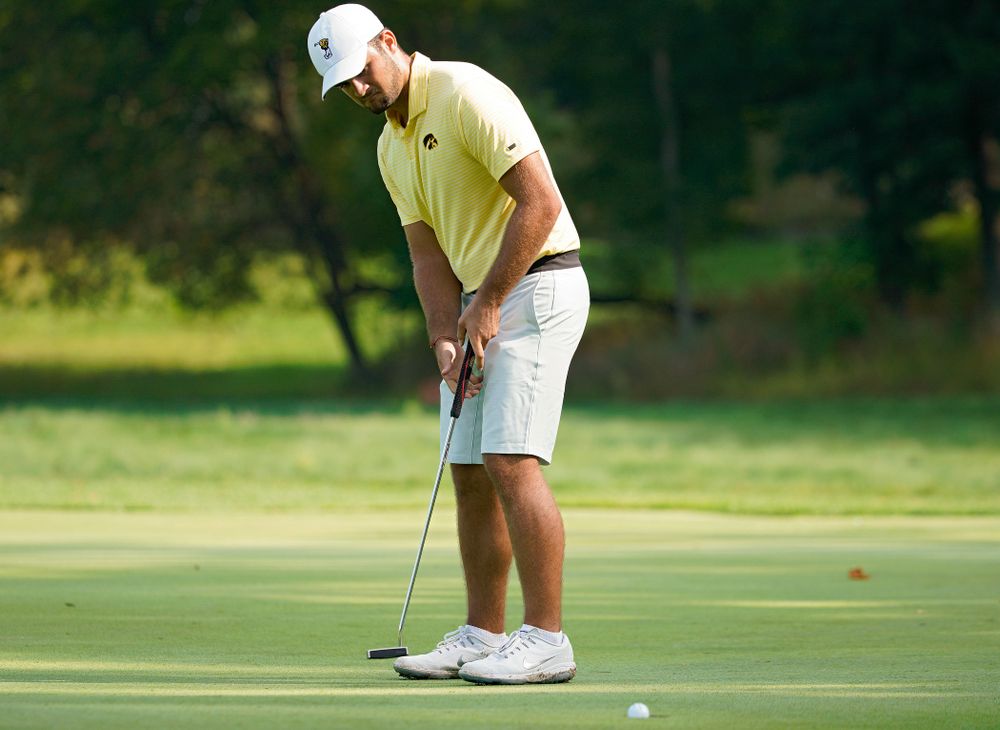 Iowa’s Gonzalo Leal putts during the third day of the Golfweek Conference Challenge at the Cedar Rapids Country Club in Cedar Rapids on Tuesday, Sep 17, 2019. (Stephen Mally/hawkeyesports.com)