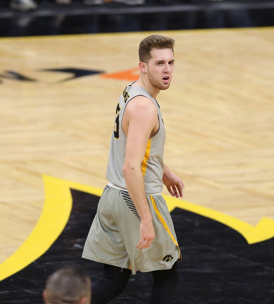 Iowa Hawkeyes guard Jordan Bohannon (3) against the Nebraska Cornhuskers Sunday, January 6, 2019 at Carver-Hawkeye Arena. (Brian Ray/hawkeyesports.com)