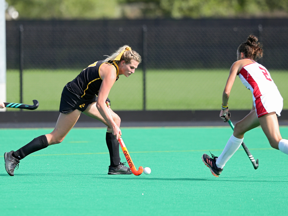Iowa’s Ellie Holley (7) moves with the ball during the second quarter of their match at Grant Field in Iowa City on Friday, Oct 4, 2019. (Stephen Mally/hawkeyesports.com)