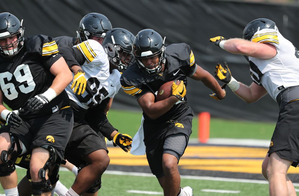 Iowa Hawkeyes running back Ivory Kelly-Martin (21) during the third practice of fall camp Sunday, August 5, 2018 at the Kenyon Football Practice Facility. (Brian Ray/hawkeyesports.com)