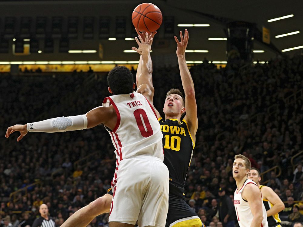 Iowa Hawkeyes guard Joe Wieskamp (10) puts up a shot during the first half of their game at Carver-Hawkeye Arena in Iowa City on Monday, January 27, 2020. (Stephen Mally/hawkeyesports.com)