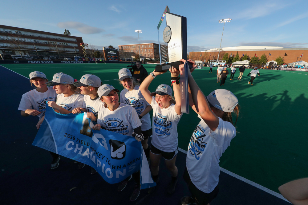 The Iowa Hawkeyes celebrate their victory over Penn State in the 2019 Big Ten Field Hockey Tournament Championship Game Sunday, November 10, 2019 in State College. (Brian Ray/hawkeyesports.com)