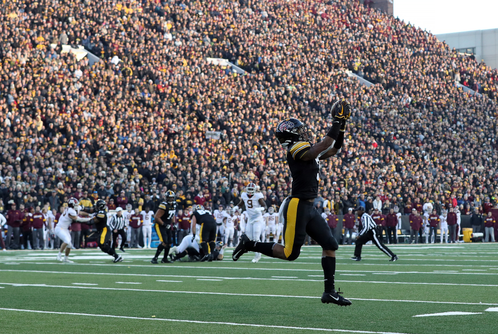 Iowa Hawkeyes wide receiver Tyrone Tracy Jr. (3) against the Minnesota Golden Gophers Saturday, November 16, 2019 at Kinnick Stadium. (Brian Ray/hawkeyesports.com)