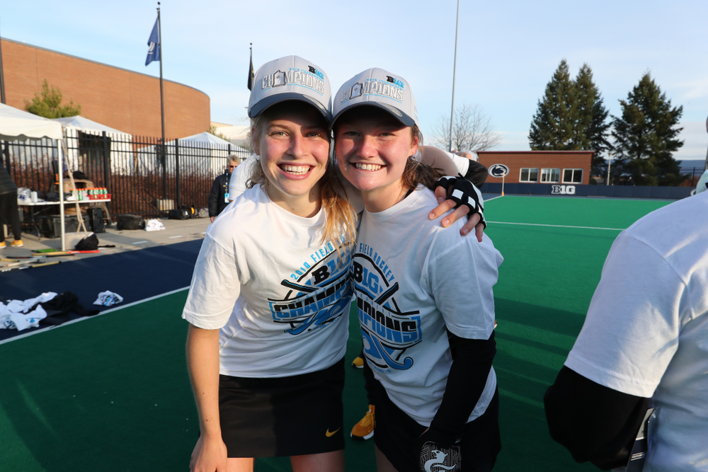 The Iowa Hawkeyes celebrate their victory over Penn State in the 2019 Big Ten Field Hockey Tournament Championship Game Sunday, November 10, 2019 in State College. (Brian Ray/hawkeyesports.com)