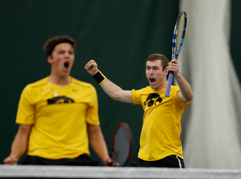Joe Tyler and Jake Jacoby play a doubles match against the Illinois Fighting Illini Saturday, March 31, 2018 at Hawkeye Tennis and Recreation Center. (Brian Ray/hawkeyesports.com)