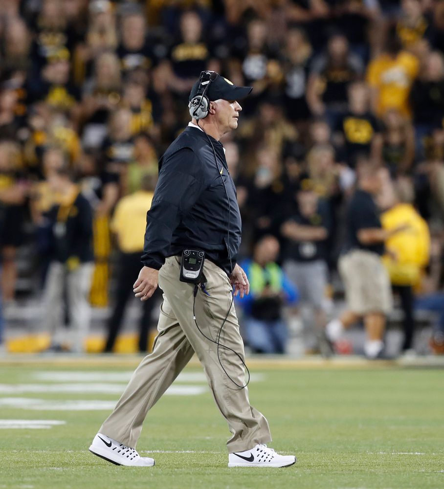 Iowa Hawkeyes Defensive Line Coach Reese Morgan against the Iowa State Cyclones Saturday, September 10, 2016 at Kinnick Stadium. (Brian Ray/hawkeyesports.com)