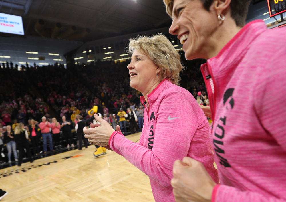 Iowa Hawkeyes head coach Lisa Bluder against the seventh ranked Maryland Terrapins Sunday, February 17, 2019 at Carver-Hawkeye Arena. (Brian Ray/hawkeyesports.com)