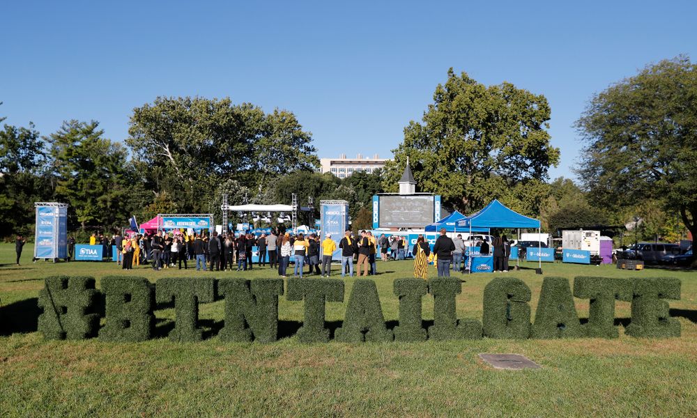 The BTN Tailgate does a live show Saturday, September 22, 2018 at Hubbard Park on the University of Iowa Campus. (Brian Ray/hawkeyesports.com)