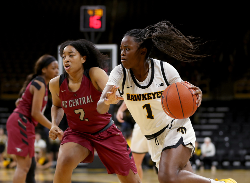 Iowa Hawkeyes guard Tomi Taiwo (1) against North Carolina Central Saturday, December 14, 2019 at Carver-Hawkeye Arena. (Brian Ray/hawkeyesports.com)