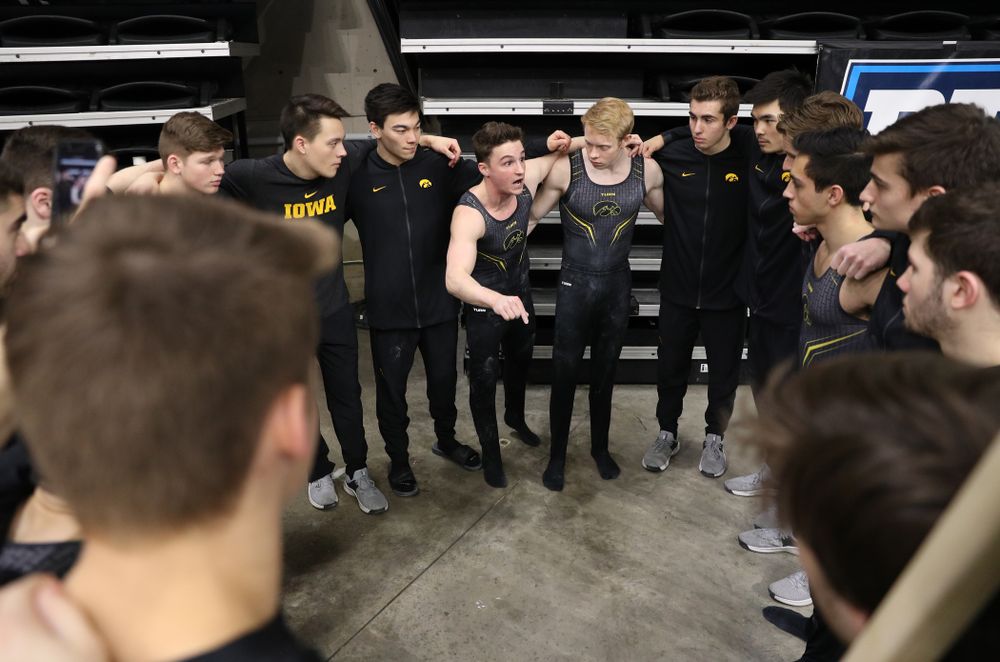 Iowa's Jake Brodarzon pumps up his teammates following their meet against the Ohio State Buckeyes Saturday, March 16, 2019 at Carver-Hawkeye Arena. (Brian Ray/hawkeyesports.com)