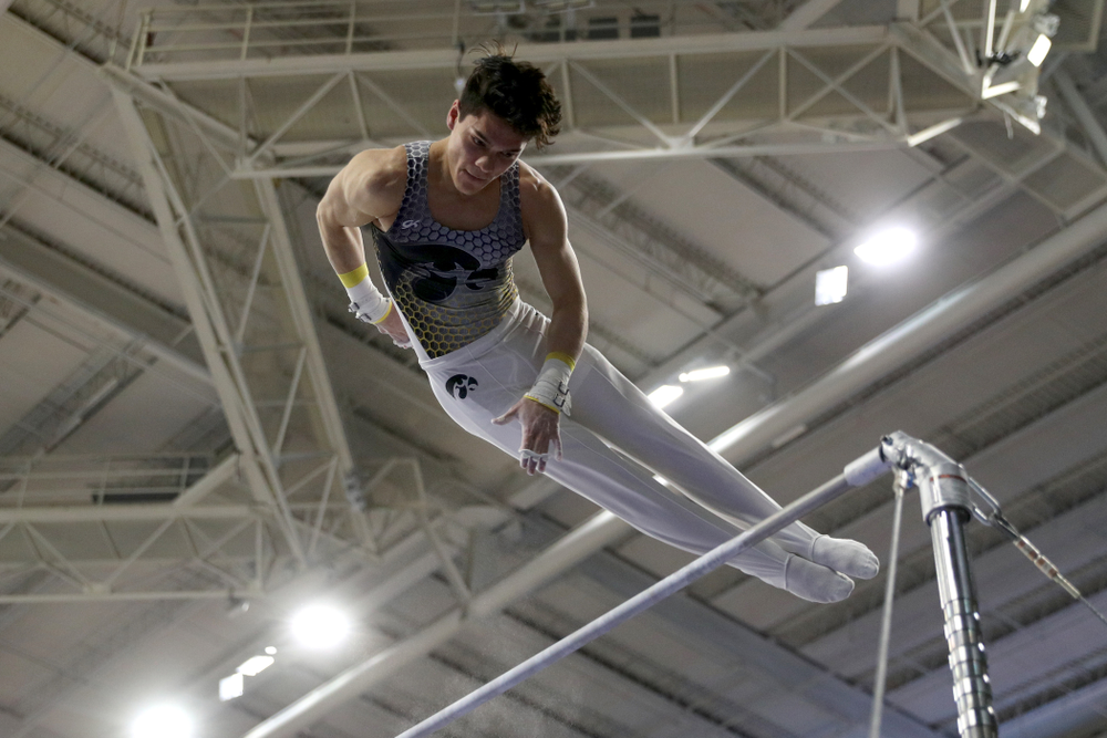 Iowa’s Evan Davis competes on the high bar against UIC and Minnesota Saturday, February 1, 2020 at Carver-Hawkeye Arena. (Brian Ray/hawkeyesports.com)
