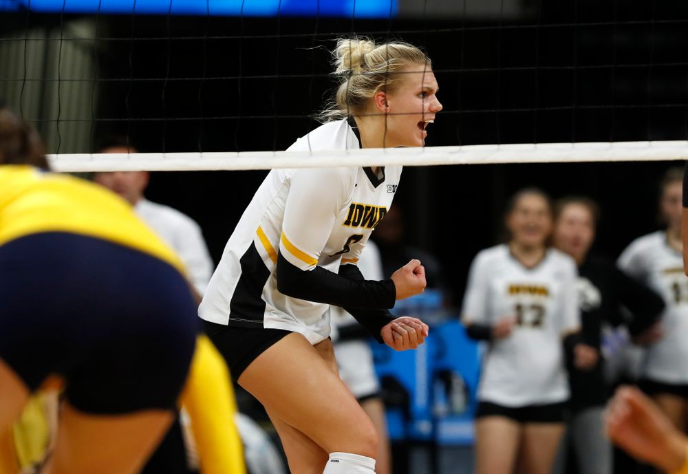 Iowa Hawkeyes right side hitter Reghan Coyle (8) against the Michigan Wolverines Sunday, September 23, 2018 at Carver-Hawkeye Arena. (Brian Ray/hawkeyesports.com)