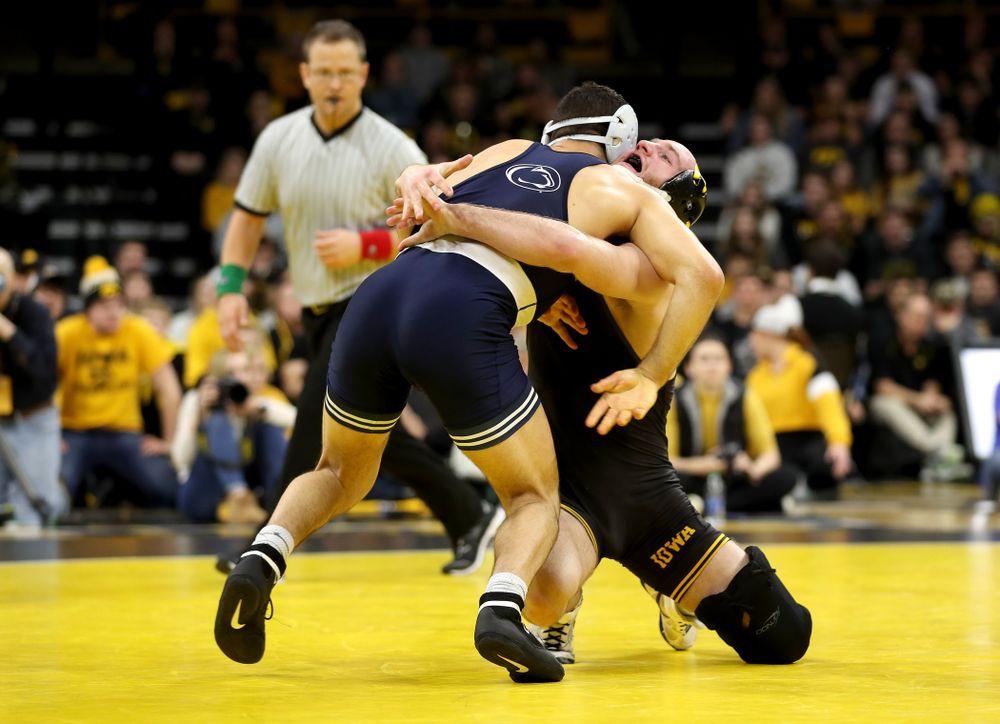 Iowa’s Alex Marinelli wrestles Penn State’s Vincenzo Joseph at 165 pounds Friday, January 31, 2020 at Carver-Hawkeye Arena. (Brian Ray/hawkeyesports.com)