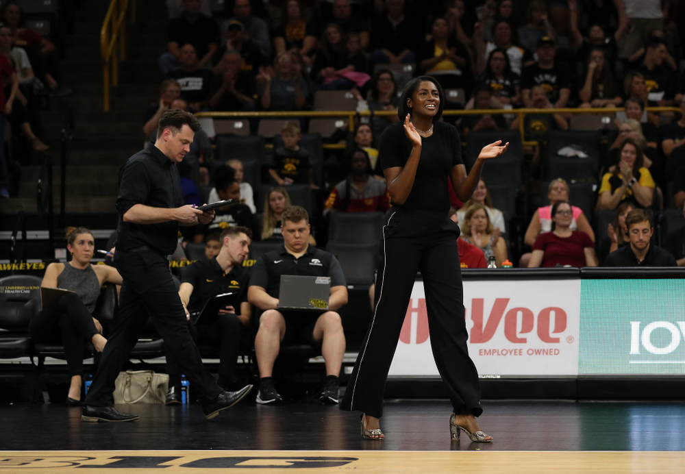 Iowa Hawkeyes head coach Vicki Brown against the Iowa State Cyclones Saturday, September 21, 2019 at Carver-Hawkeye Arena. (Brian Ray/hawkeyesports.com)