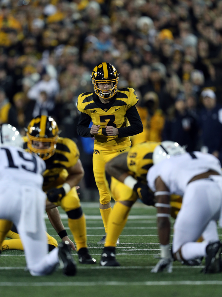 Iowa Hawkeyes place kicker Keith Duncan (3) against the Penn State Nittany Lions Saturday, October 12, 2019 at Kinnick Stadium. (Brian Ray/hawkeyesports.com)