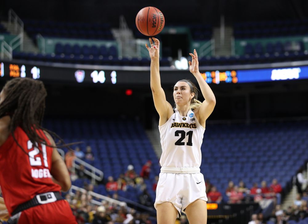 Iowa Hawkeyes forward Hannah Stewart (21) against the NC State Wolfpack in the regional semi-final of the 2019 NCAA Women's College Basketball Tournament Saturday, March 30, 2019 at Greensboro Coliseum in Greensboro, NC.(Brian Ray/hawkeyesports.com)